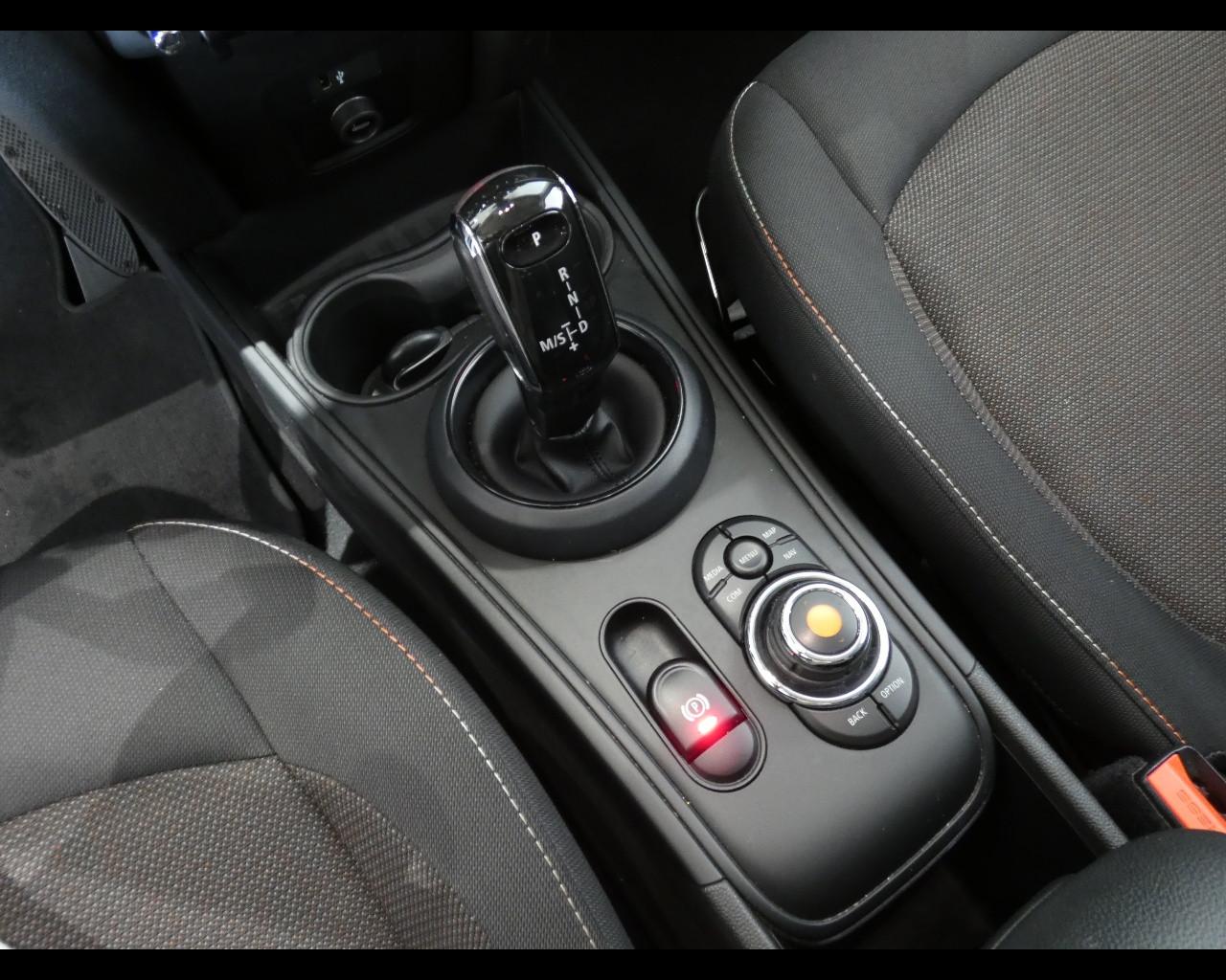MINI Mini Countrym.(F60) - Mini 2.0 Cooper D Business Countryman Automatica