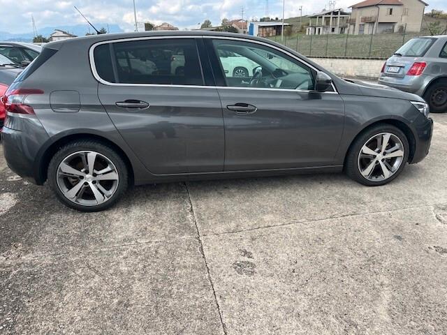 Peugeot 308 BlueHDi 130 S&S Allure