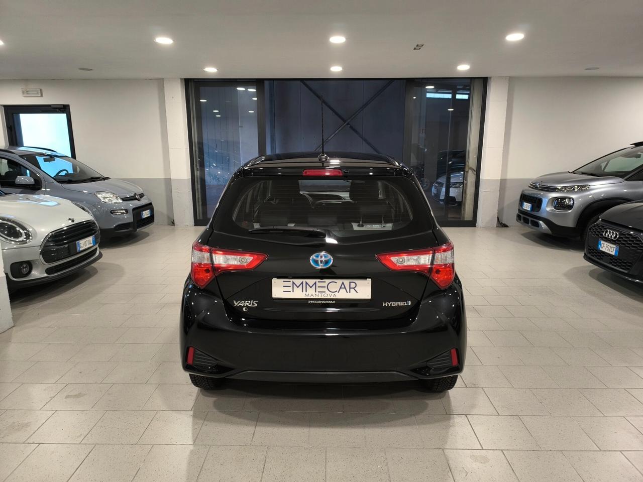 Toyota Yaris 1.5 Hybrid 5 porte Business