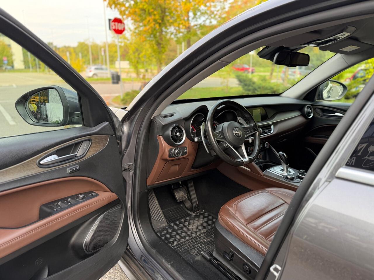 Alfa Romeo Stelvio 2.2 Turbodiesel 210 CV*Automatik*4x4*Pelle*