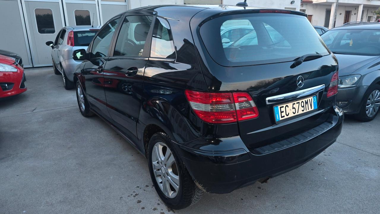 Mercedes-benz A 180 160 BlueEFFICIENCY
