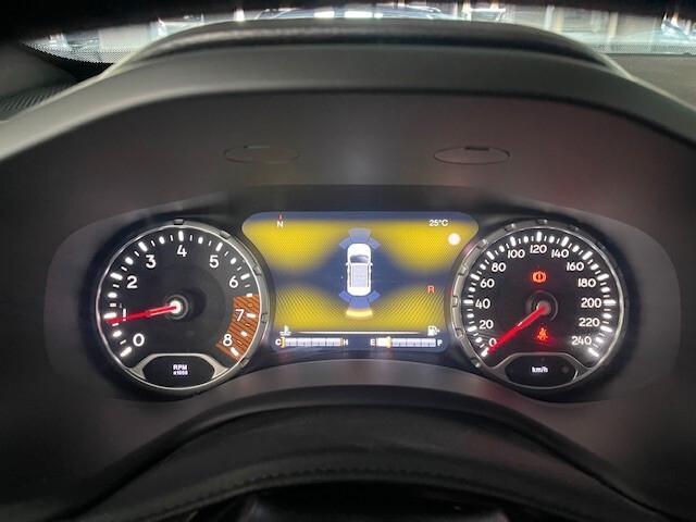 Jeep Renegade 1.3 T4 DDCT Limited