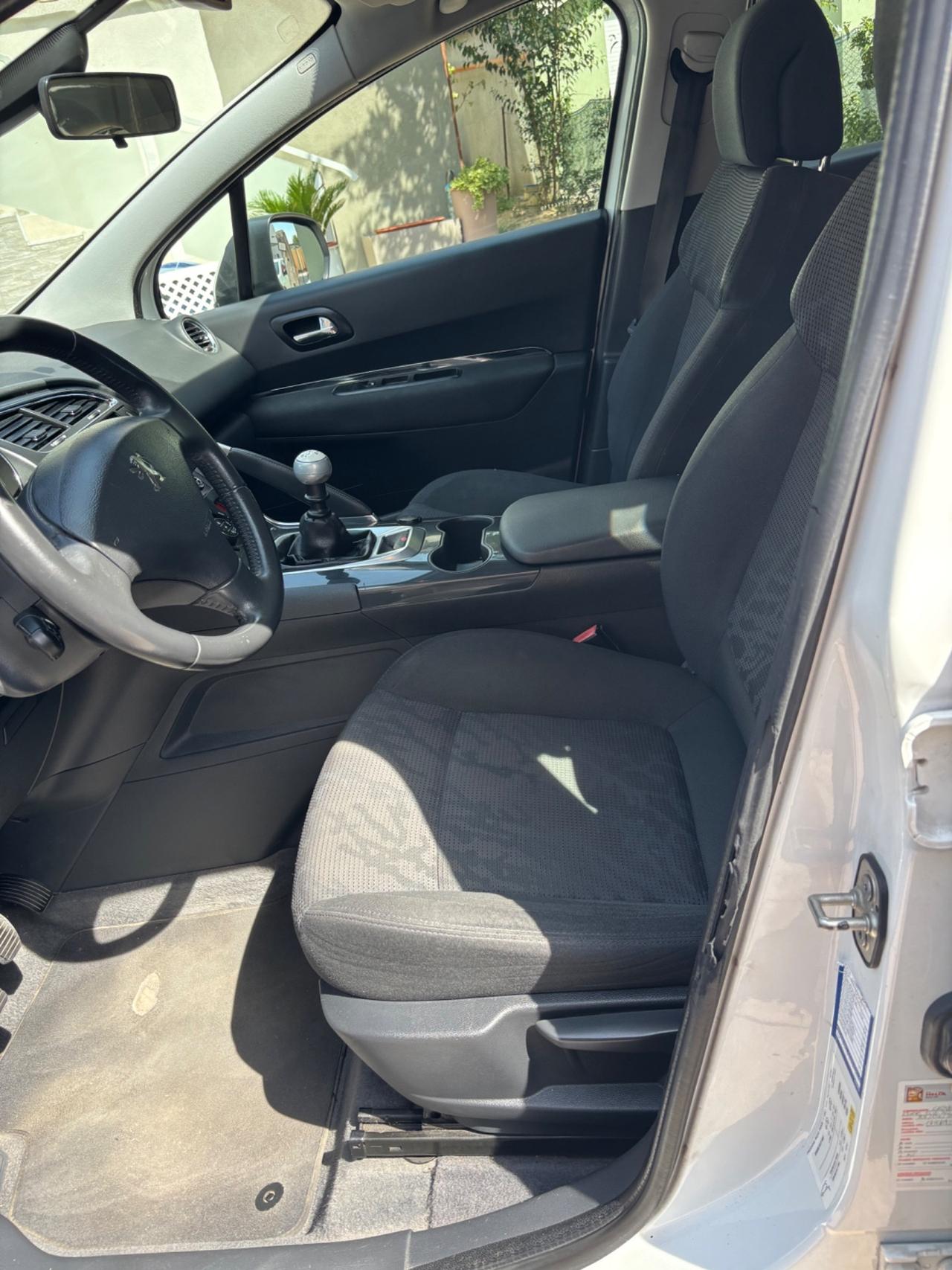 Peugeot 3008 1.6 HDi 114CV Business