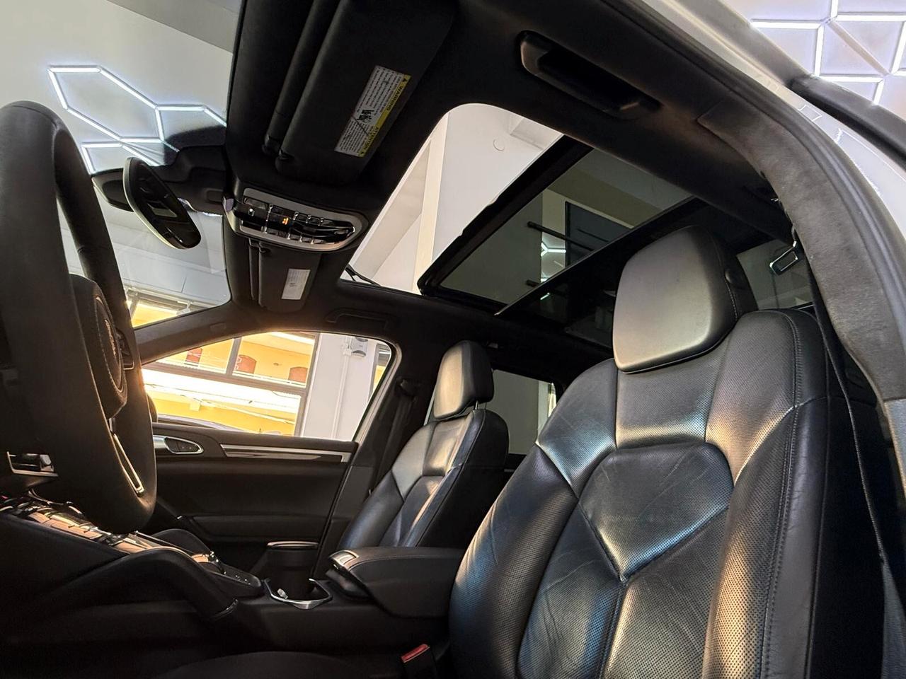 Porsche Cayenne 4.8 GTS