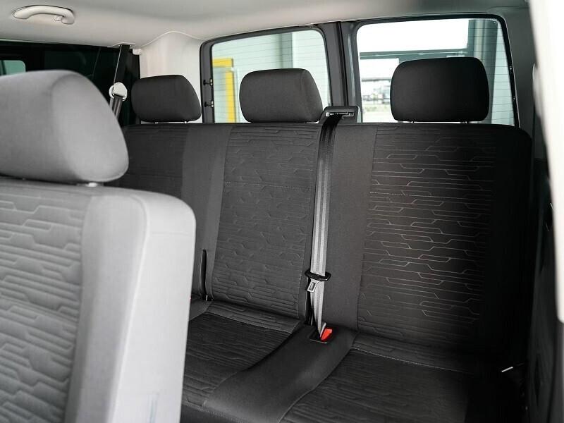 VOLKEWAGEN T 7 CARAVELLE POSTI 7 CL 2.0 TDI 150CV DSG CAMBIO AUT. con K m 46.000 garanzia 12 mesi