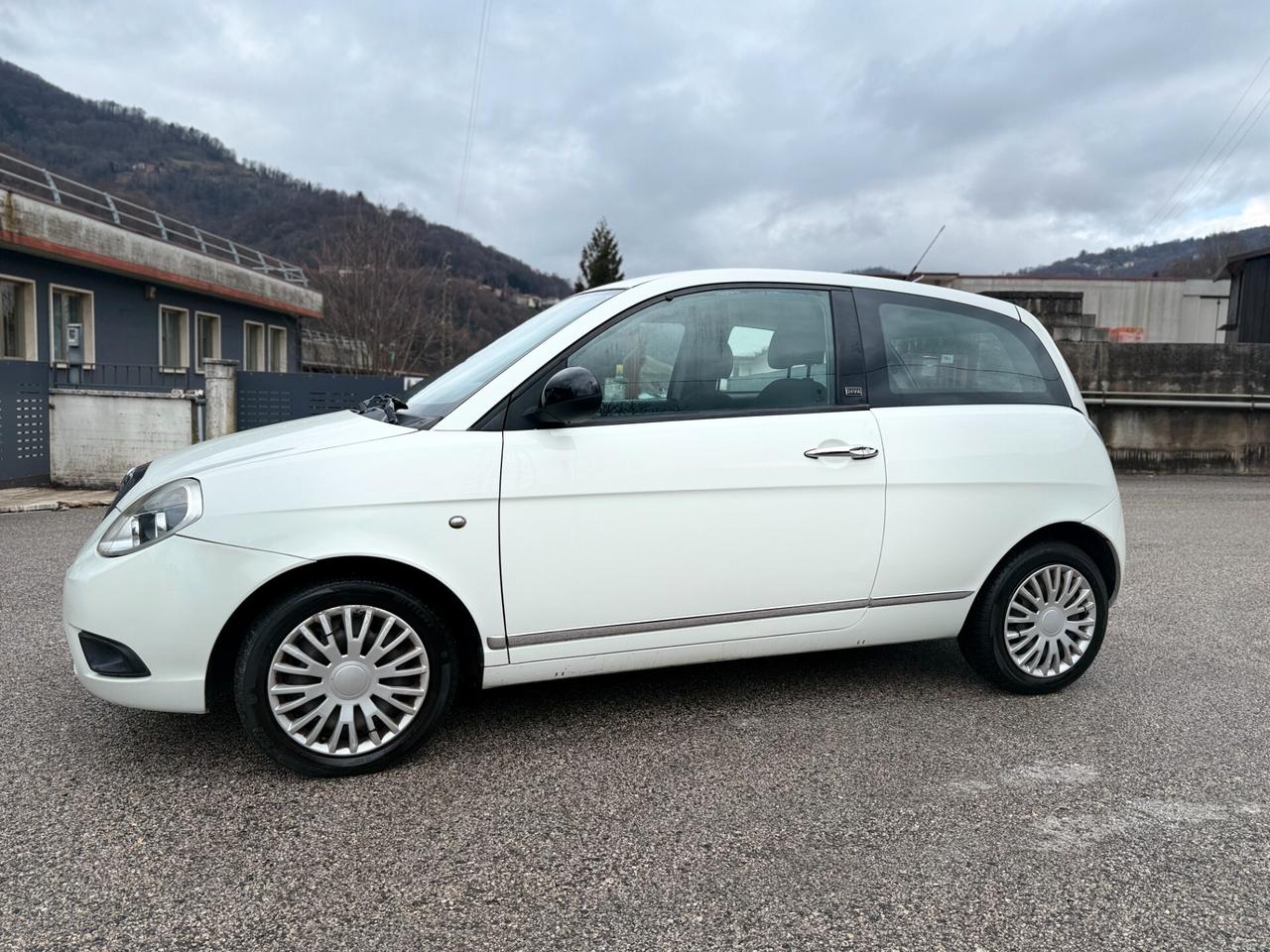 Lancia Ypsilon 1.2 69 CV Diva