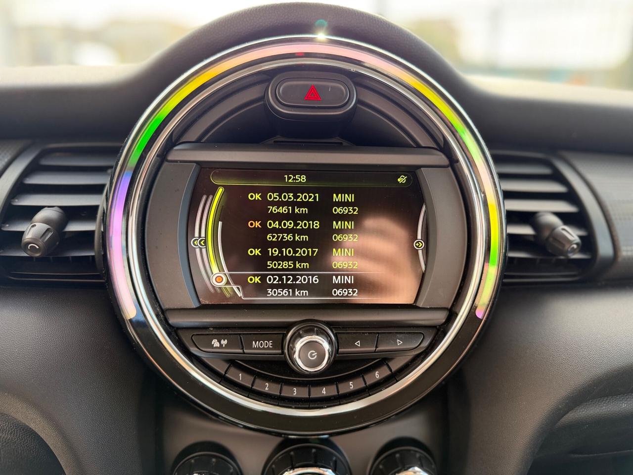 Mini 1.5 Cooper D 5 porte CAMBIO AUTOMATICO