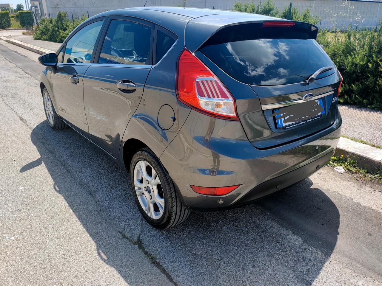 Ford Fiesta 1.4 5 porte Bz.- GPL Black & White Edition