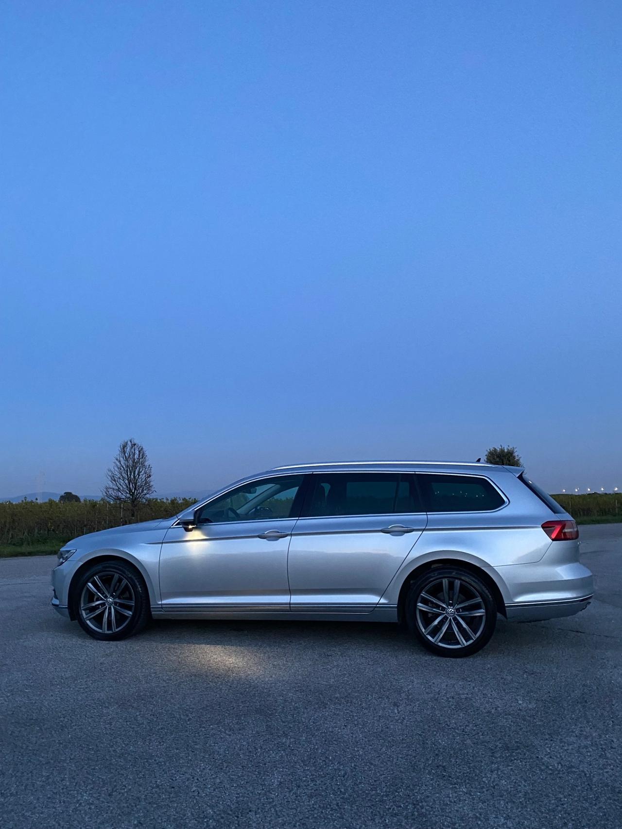 Volkswagen Passat Variant 2.0 TDI DSG Highline BlueMotion Technology