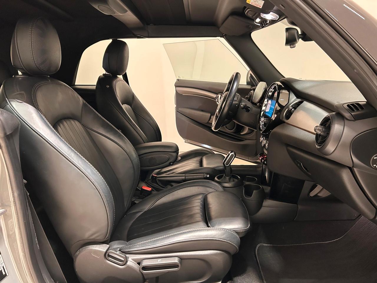 Mini Cooper Cabrio 1.5 Yours Automatica *SUPER ACCESSORIATA!*