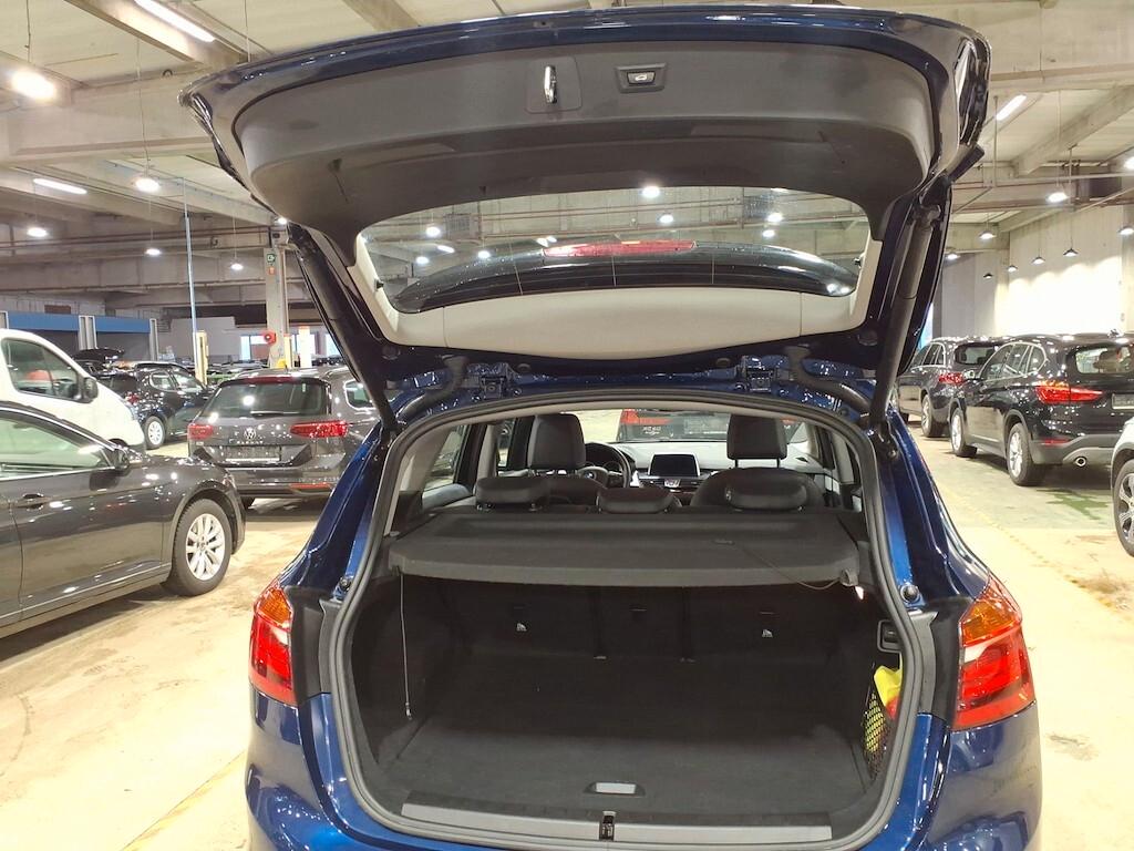 BMW 216D ACTIVE TOURER 116CV STEPTRONIC BUSINESS ADVANTAGE ( FARI LED - PELLE - CRUISE - NAVI - PDC - TELECAMERA POST. )