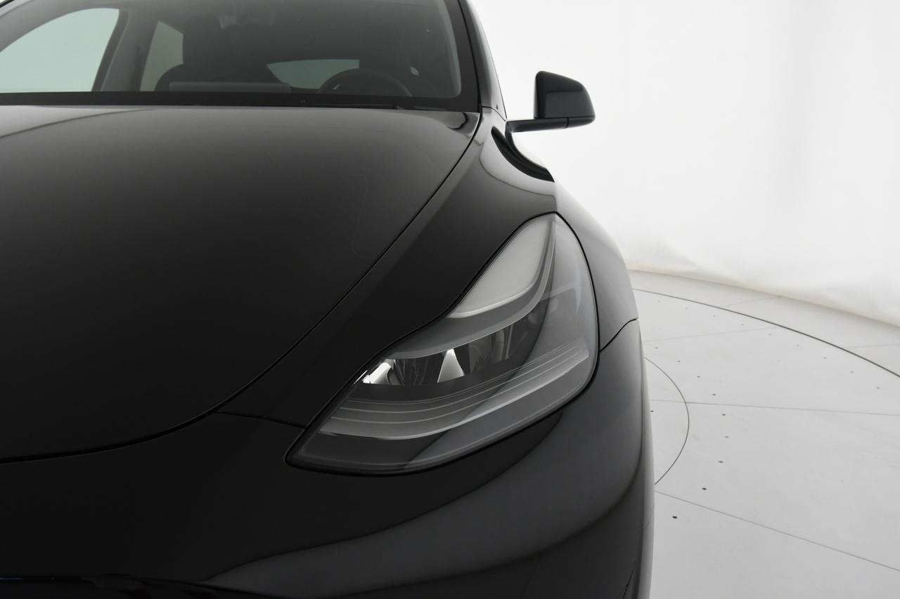 TESLA Model Y Long Range Dual Motor awd AUTOPILOT AZIENDALE IVA ESPOSTA