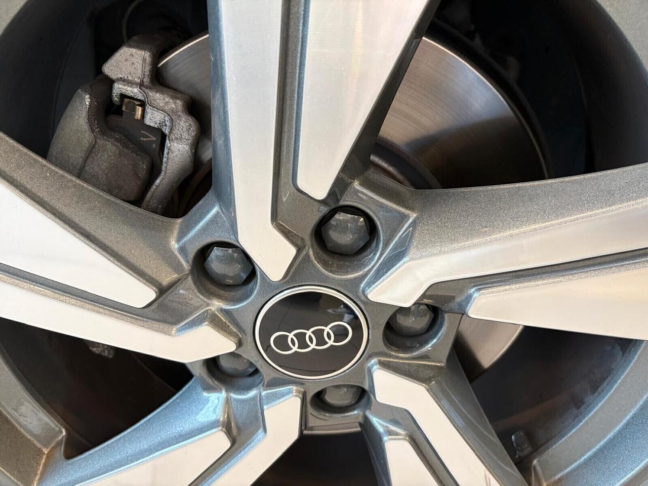 Audi Q2 ADMIRED ADVANCED 35 2.0 TDI S tronic 39000 KM