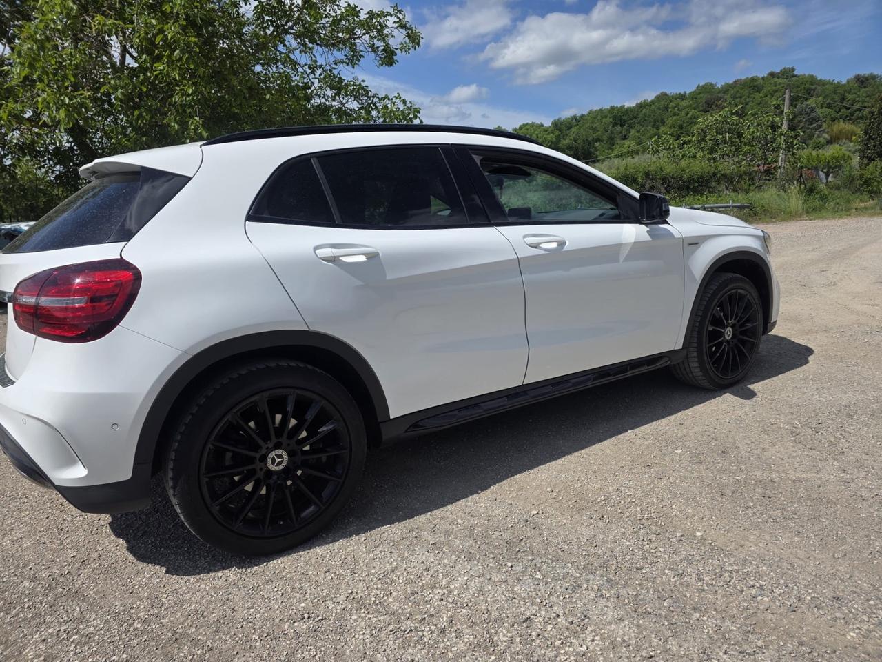 Mercedes-benz GLA 200 d Automatic Premium
