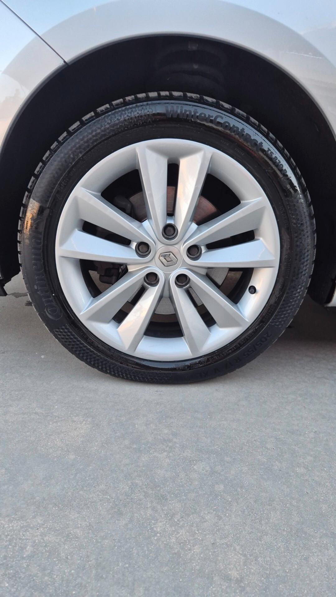 Renault Scenic XMOD 1.5dci 110 cv