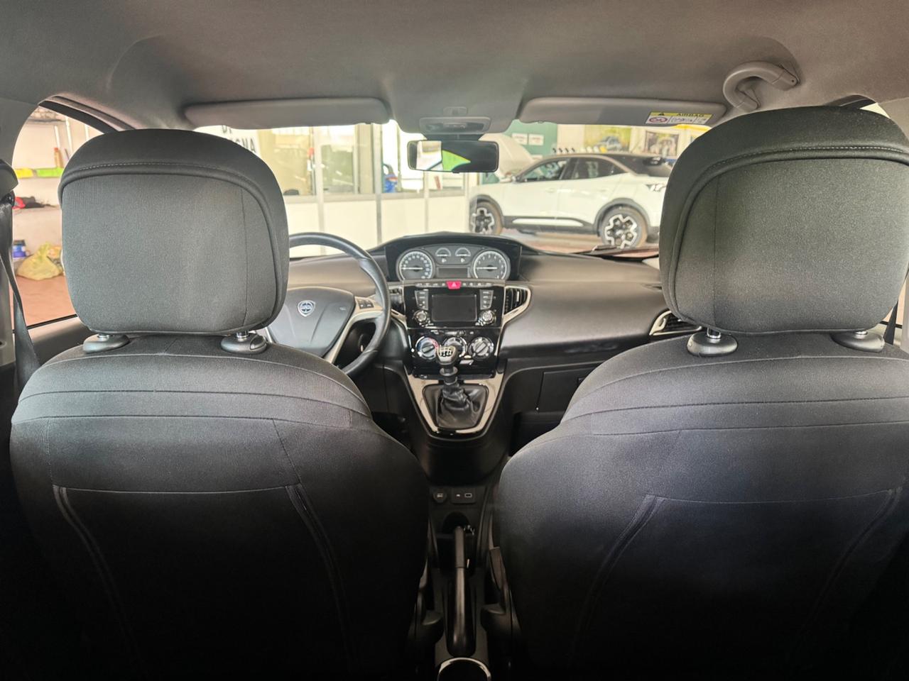 Lancia Ypsilon 1.0 FireFly 5 porte S&S Hybrid Ecochic Gold