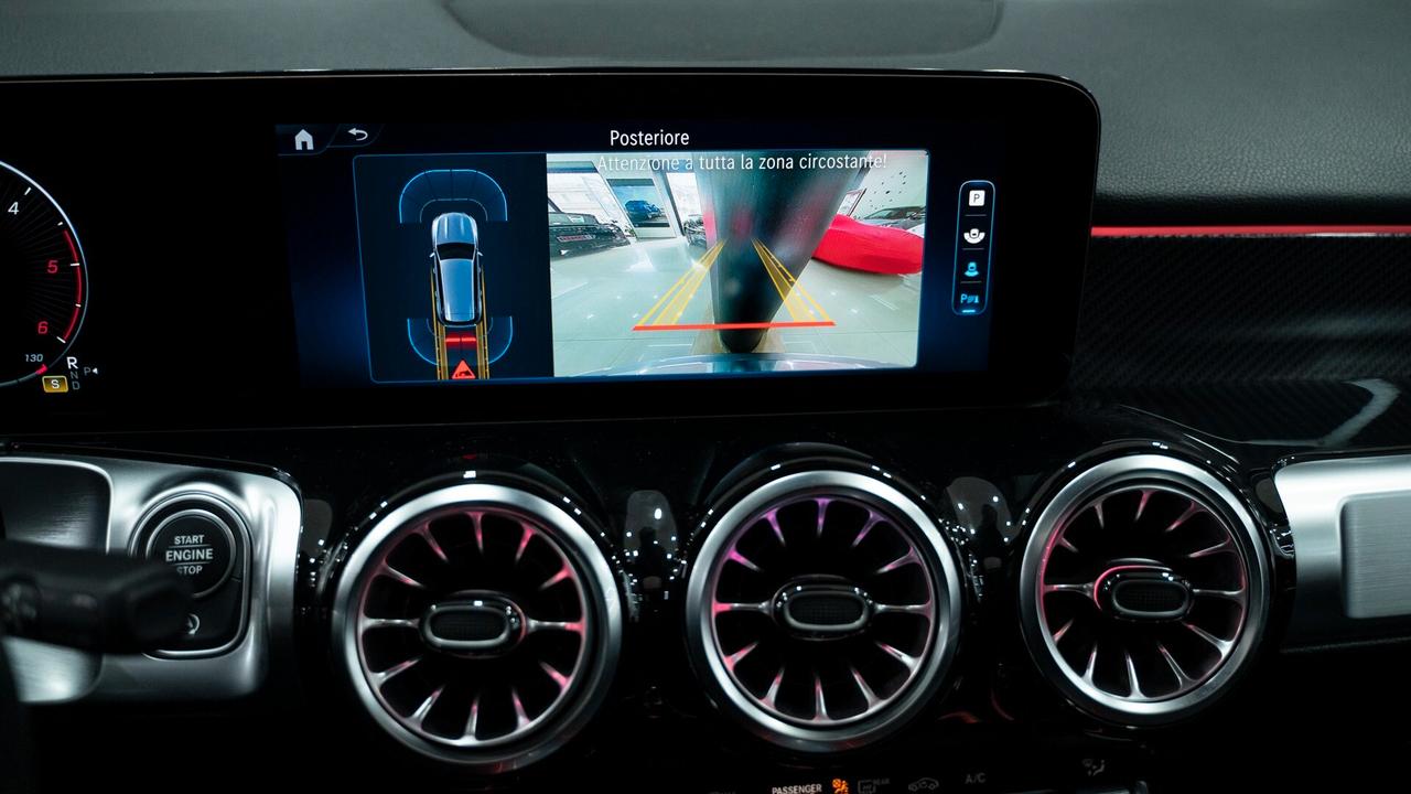 Mercedes-benz GLB 200 7 POSTI PREMIUM PLUS AMG TETTO LUCI XENO NAVI FULL