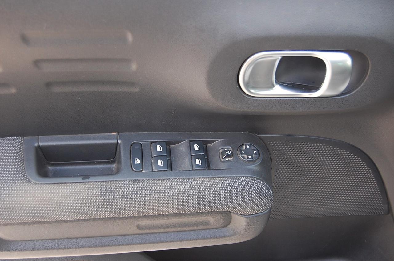 Citroen C3 Aircross BlueHDi 100 Shine