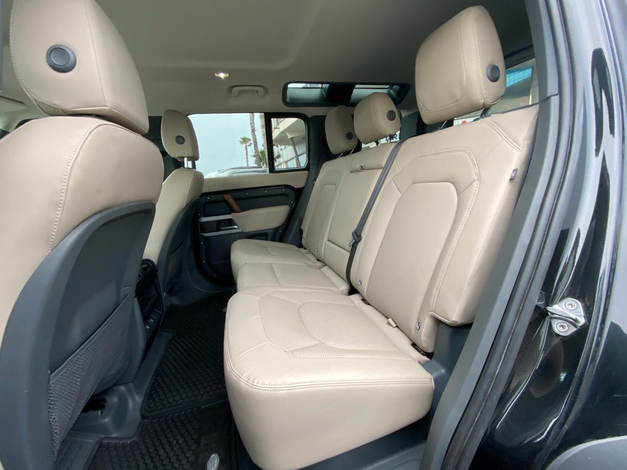 Land Rover Defender 110 3.0d i6 mhev SE awd 200cv auto