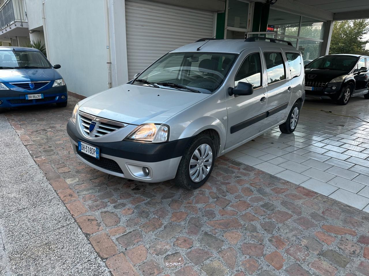 Dacia Logan MCV 1.6 7 posti (12 Rate)