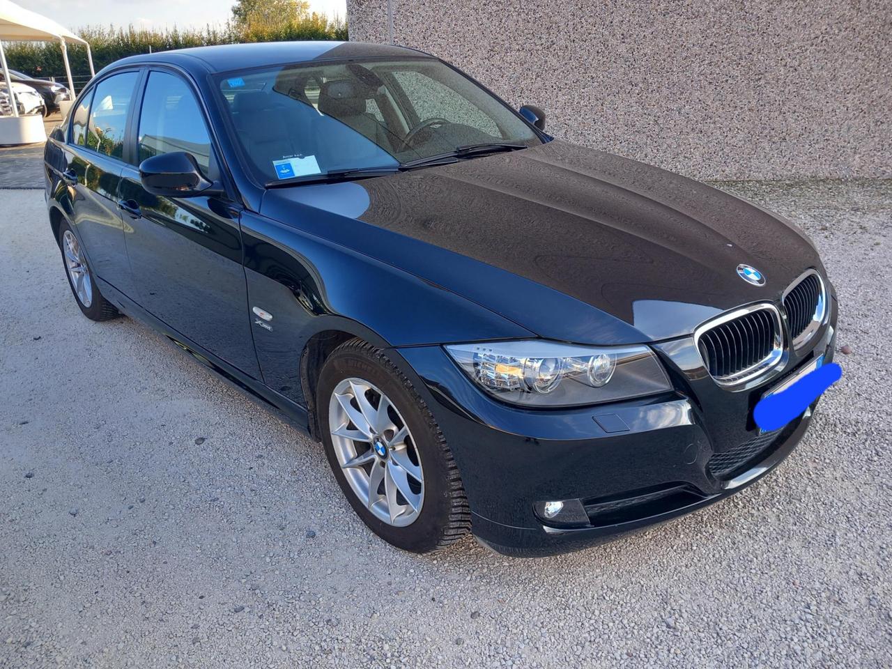 BMW Serie 3 x drive tds autom. Berlina 320