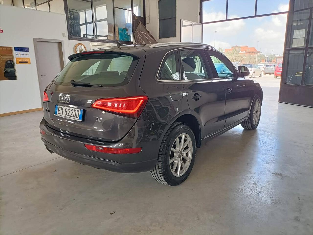 Audi Q5 2.0 TDI 177CV quattro S tronic Business 12/2012