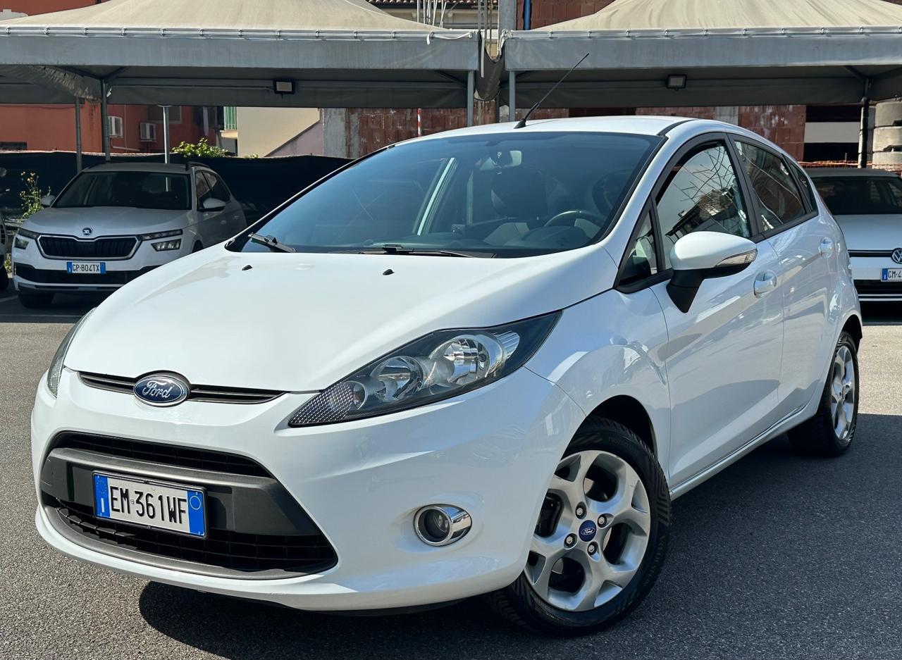 Ford Fiesta 1.4 5 porte Bz.- GPL Titanium
