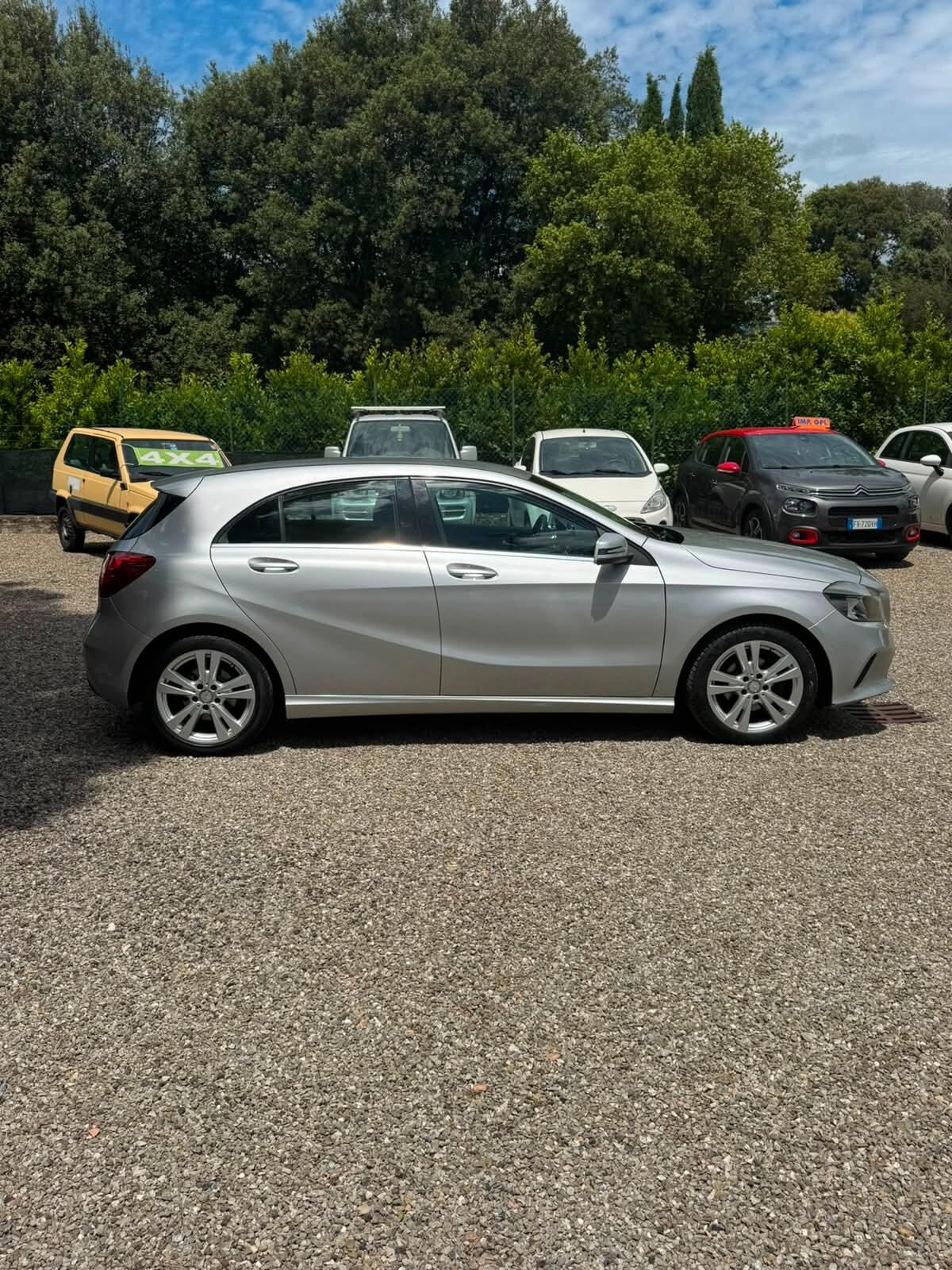 Mercedes-benz A 180 d Premium