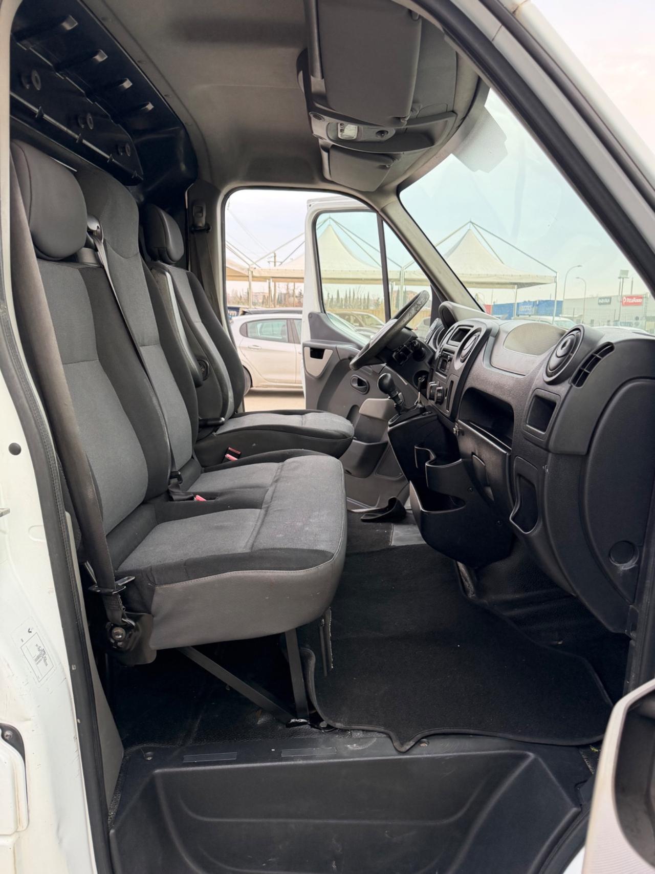 Renault Master 2.3 dCi/125