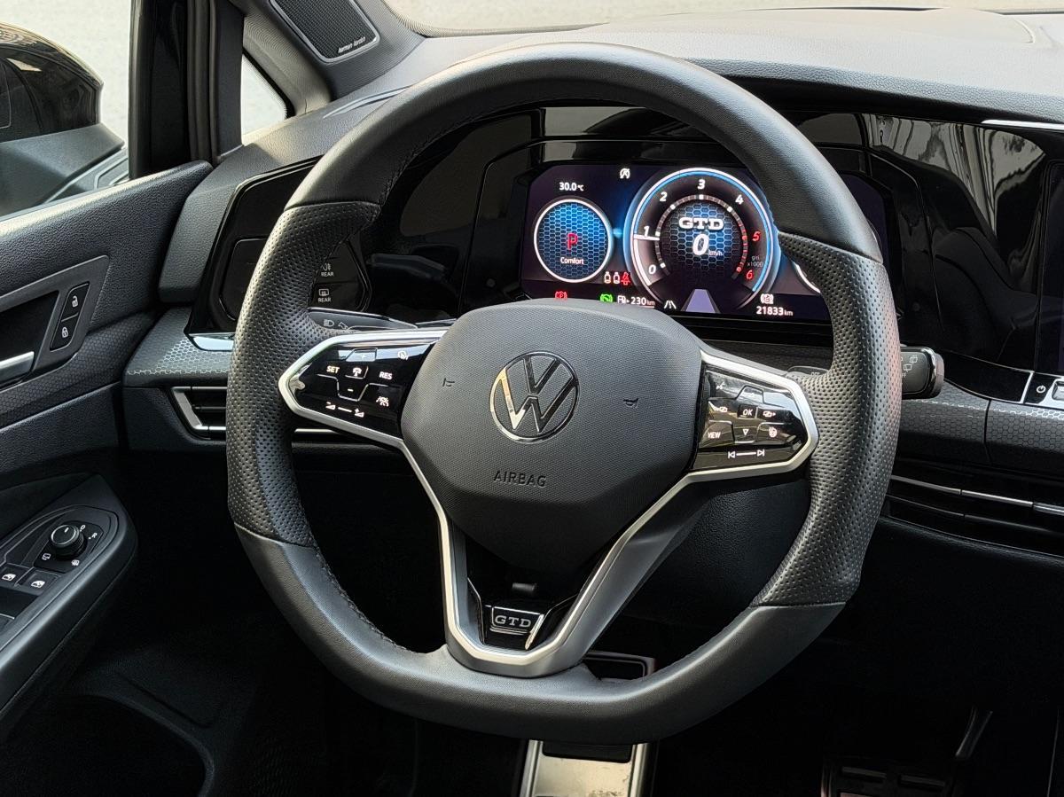 Volkswagen Golf 8 GTD 2.0 TDI 200 CV