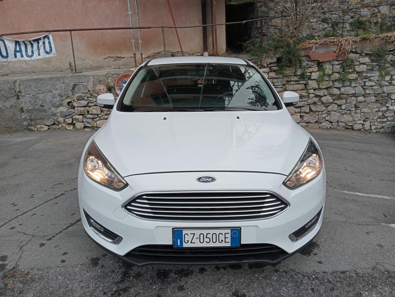 Ford Focus 1.6 120 CV GPL Titanium