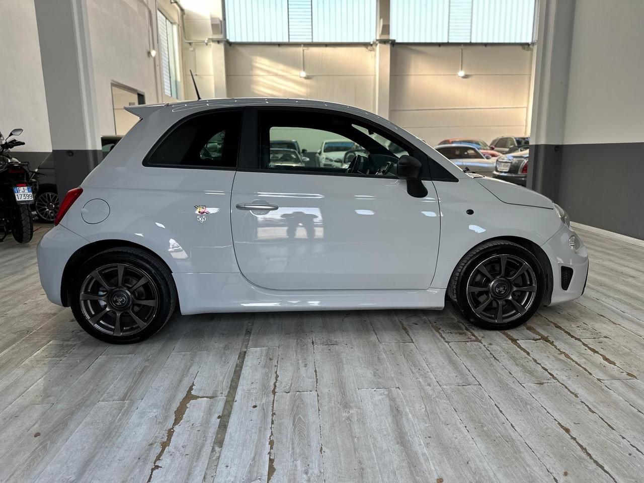 Abarth 595 Turismo 1.4 Turbo T-Jet