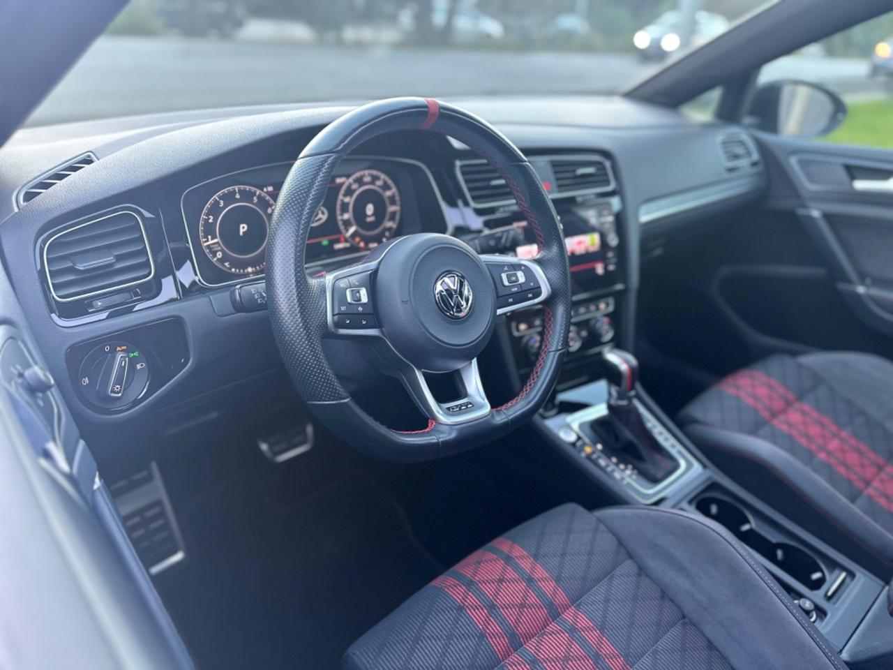 Volkswagen Golf GTI TCR 2.0 TSI DSG 5p. BlueMotion Technology