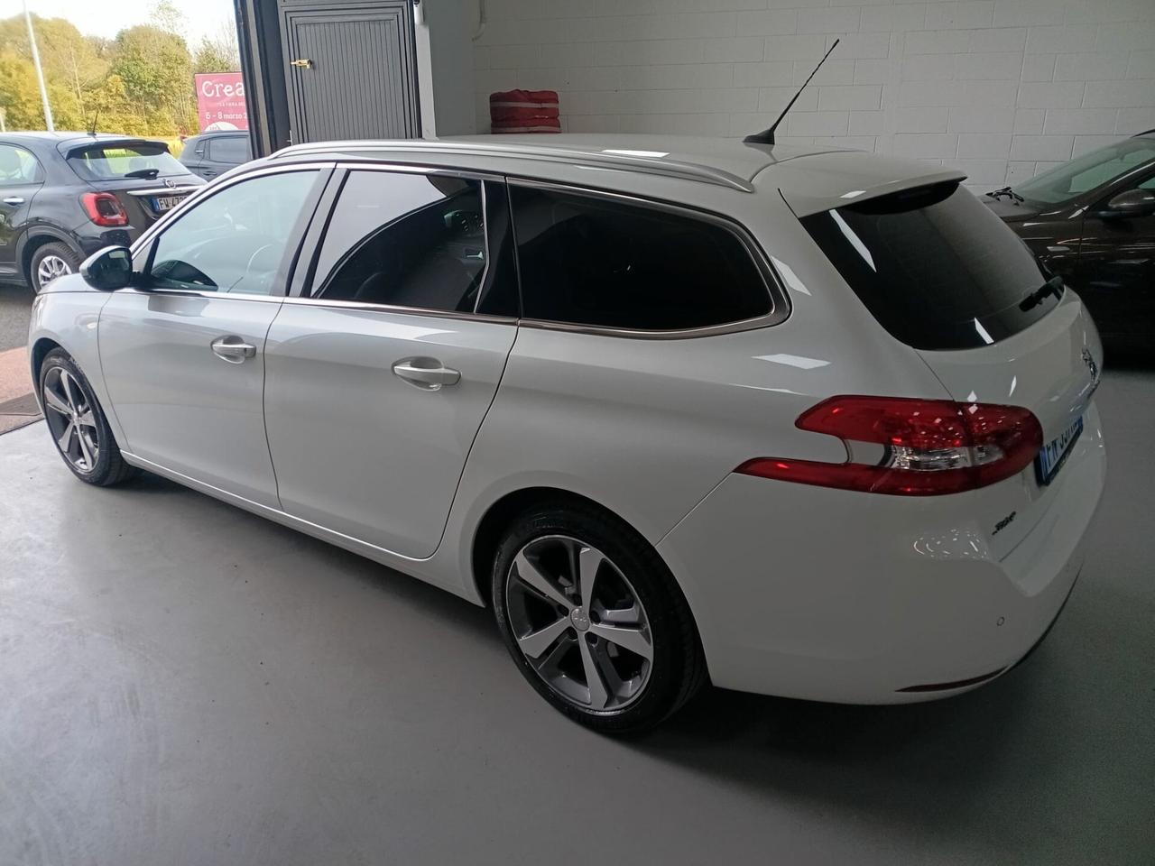 Peugeot 308 PureTech Turbo 130 S&S SW Active