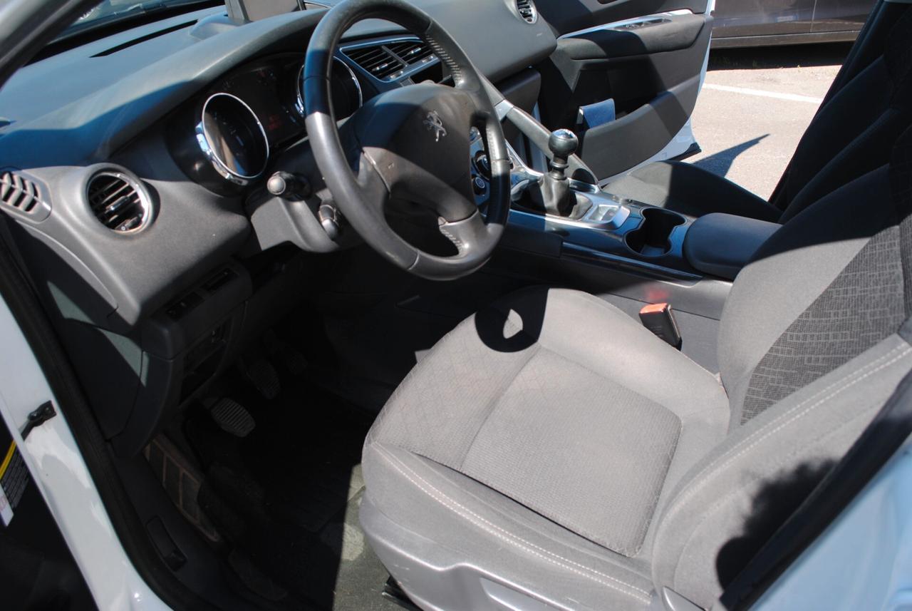 PEUGEOT 3008 1.6 HDI 114 CV