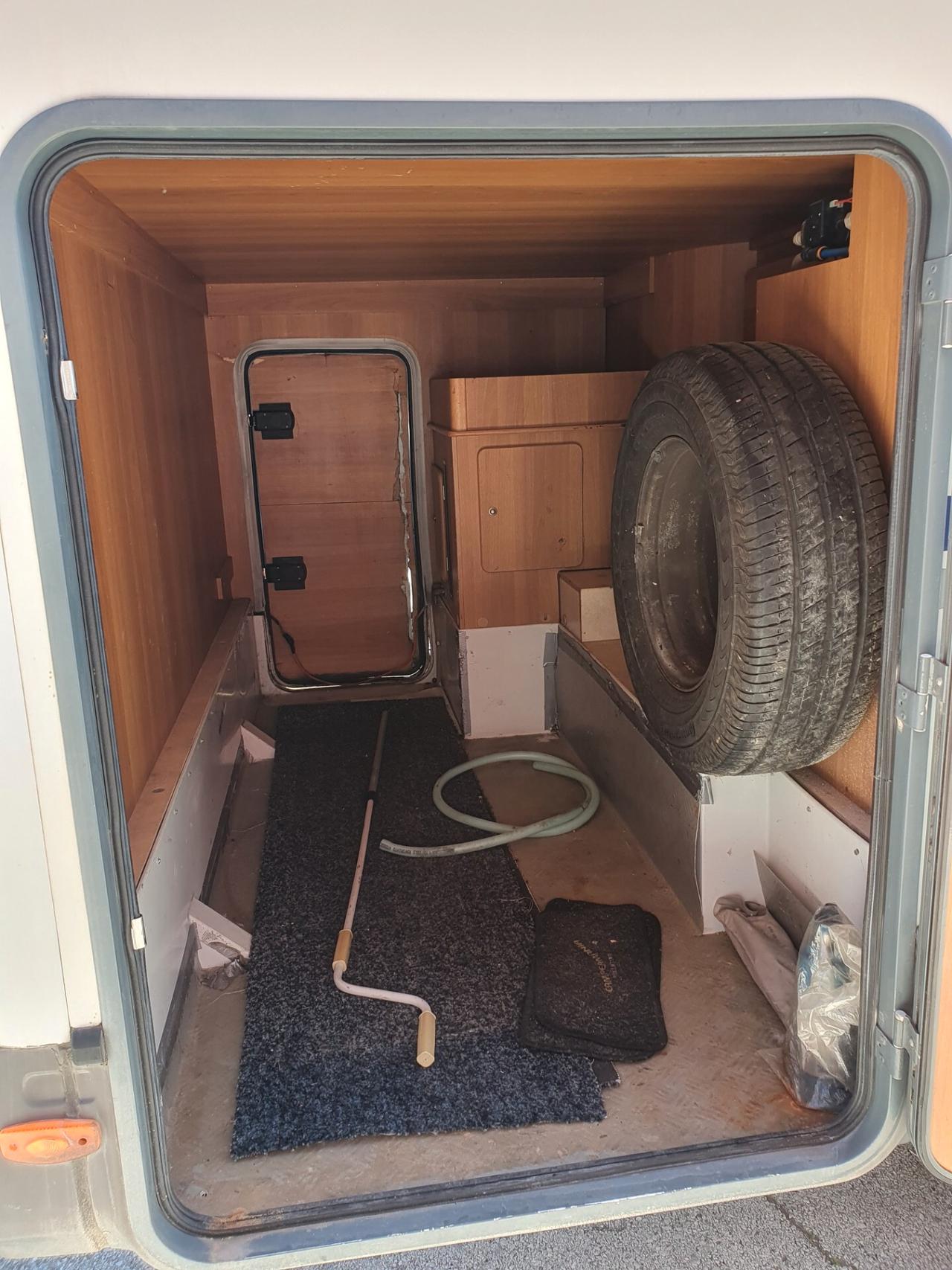 Arca m8 Mercedes sprinter 316 2.7crd 156cv 2002