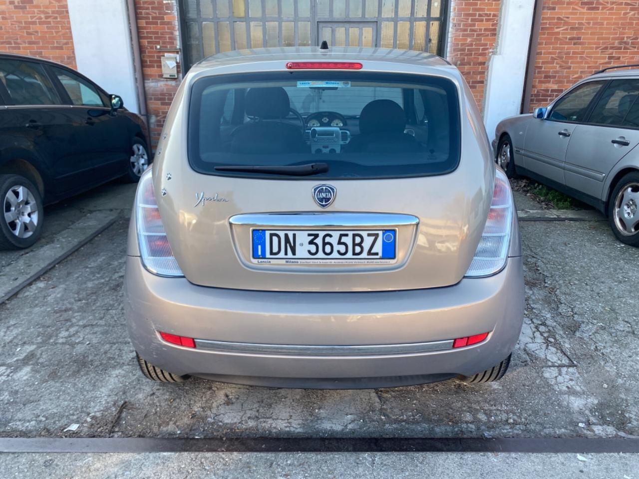 Lancia Ypsilon 1.2 Argento