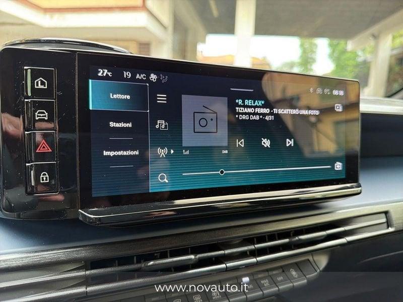 Lancia Ypsilon Ibrida Ibrida Edizione Limitata Cassina e-DCT