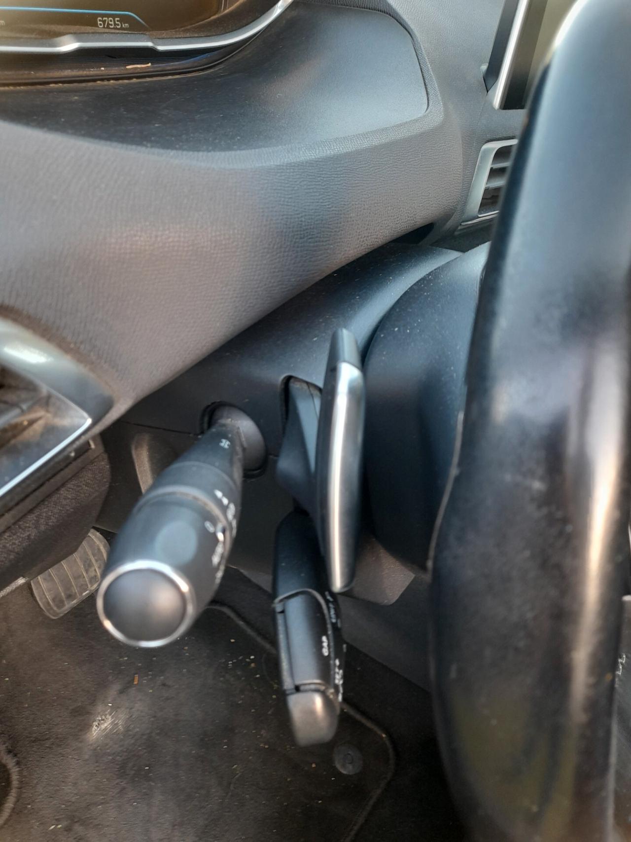 Peugeot 5008 BlueHDi EAT6 Allure 7 POSTI