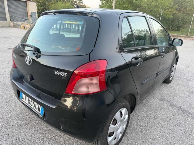 TOYOTA Yaris 1.0 5p Sol senza nessun lavoro da fare