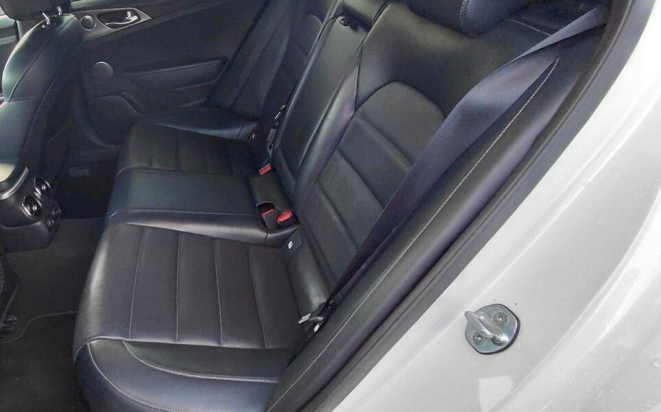 Kia Stinger 3.3 T-GDI AWD AT8 GT