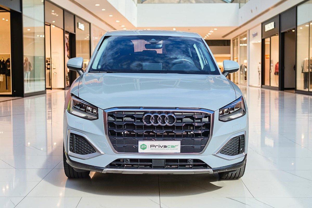 AUDI Q2 35 TDI quattro S tronic Business Advanced