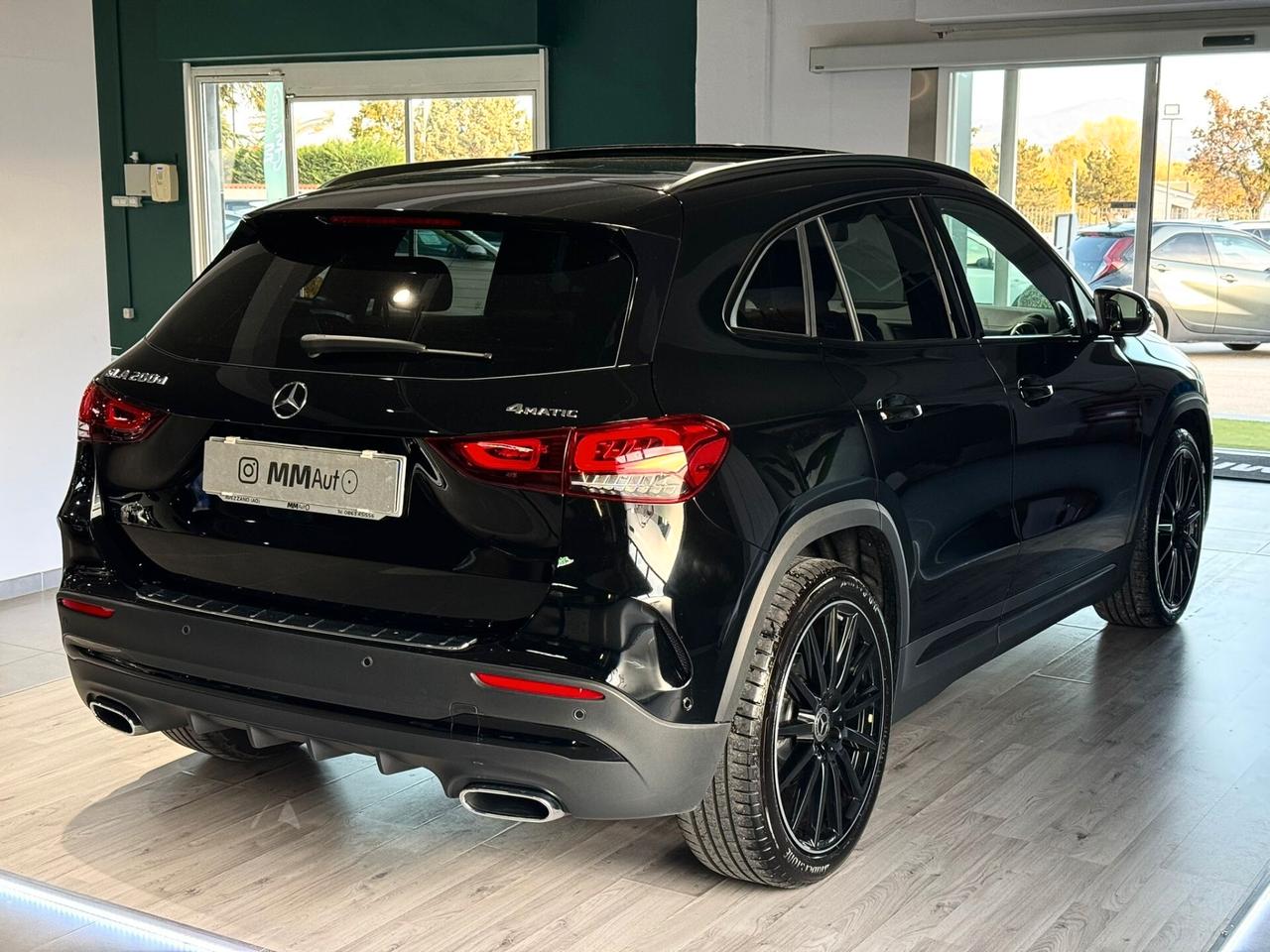 Mercedes-benz GLA 200 d Automatic 4Matic Premium AMG *NIGHT + LUXURY PACK*
