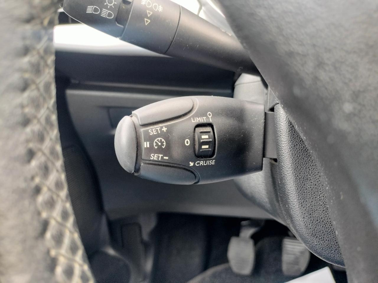 Citroen C3 1.1 Exclusive 128.000km tetto panoramico