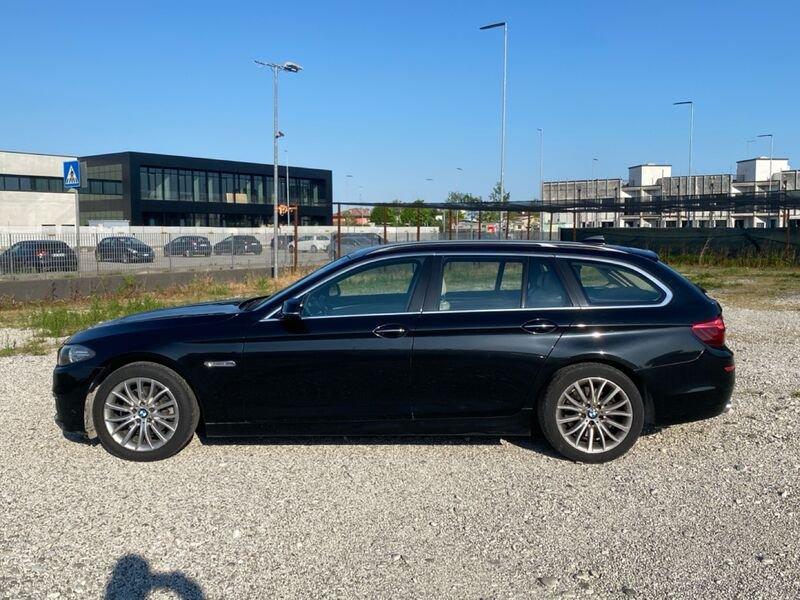 BMW Serie 5 520d xDrive Luxury Touring automatica 190 CV