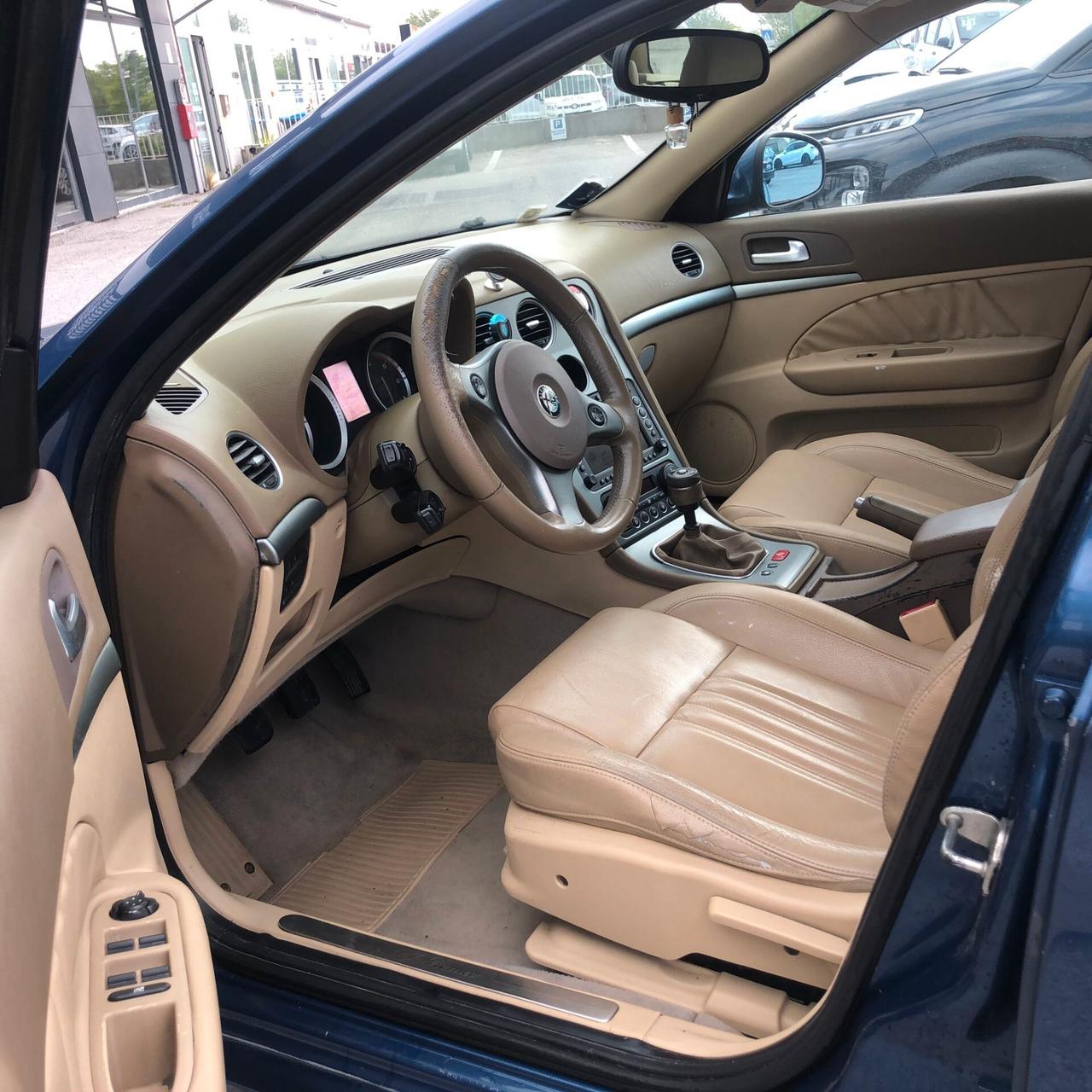 Alfa Romeo 159 2.4 JTDm 200 CV Sportwagon Distinctive Q-Tronic