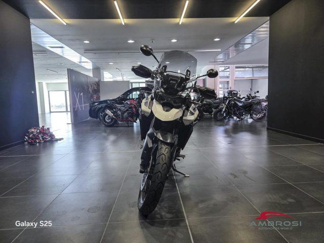 TRIUMPH Tiger 900 GT