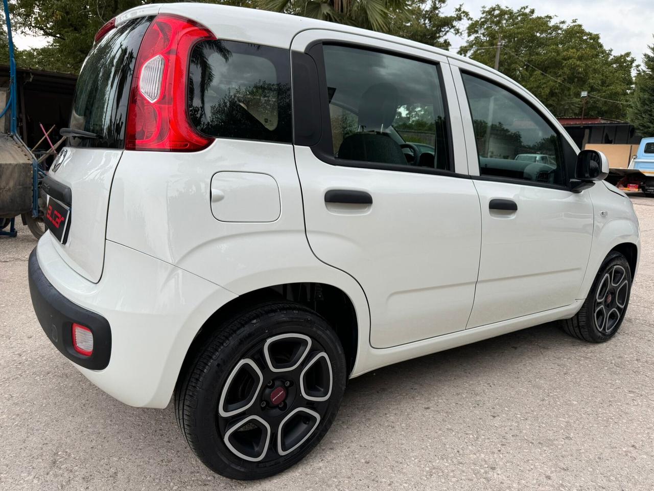 Fiat Panda 1.2 Lounge 2019 16.000km