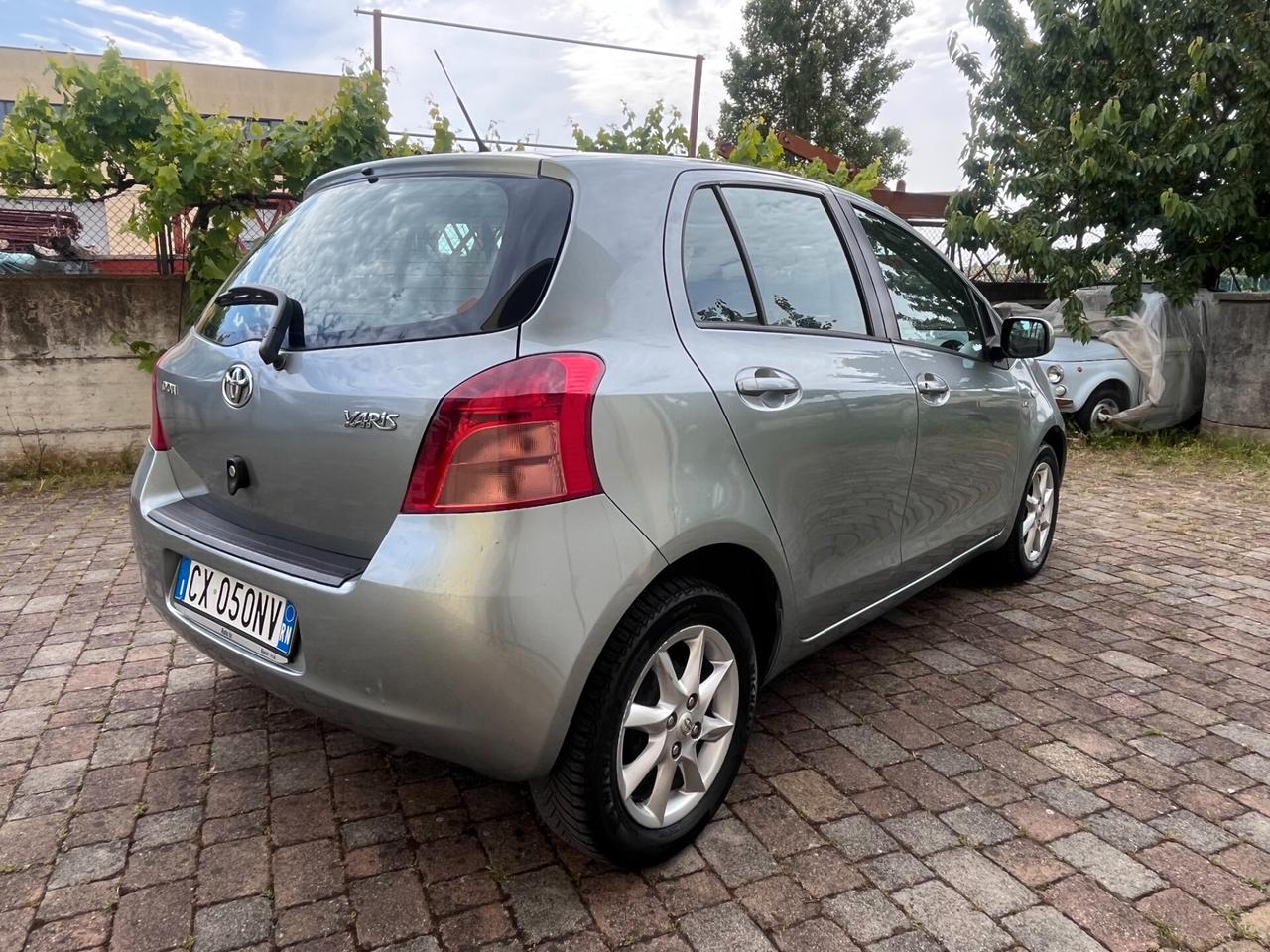 Toyota Yaris 1.4 D-4D 5 porte