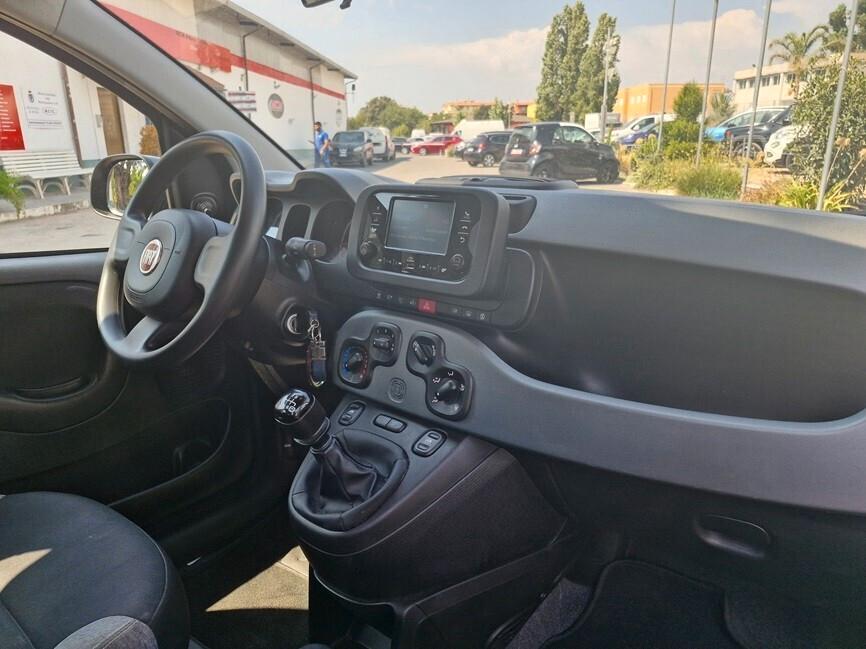 Fiat Panda 1.0 FireFly S&S Hybrid Red